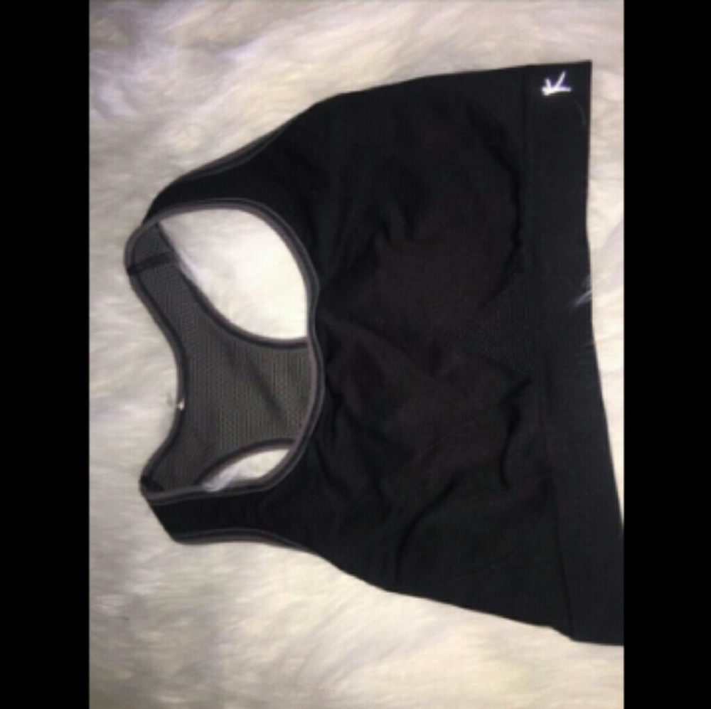 Sports bra